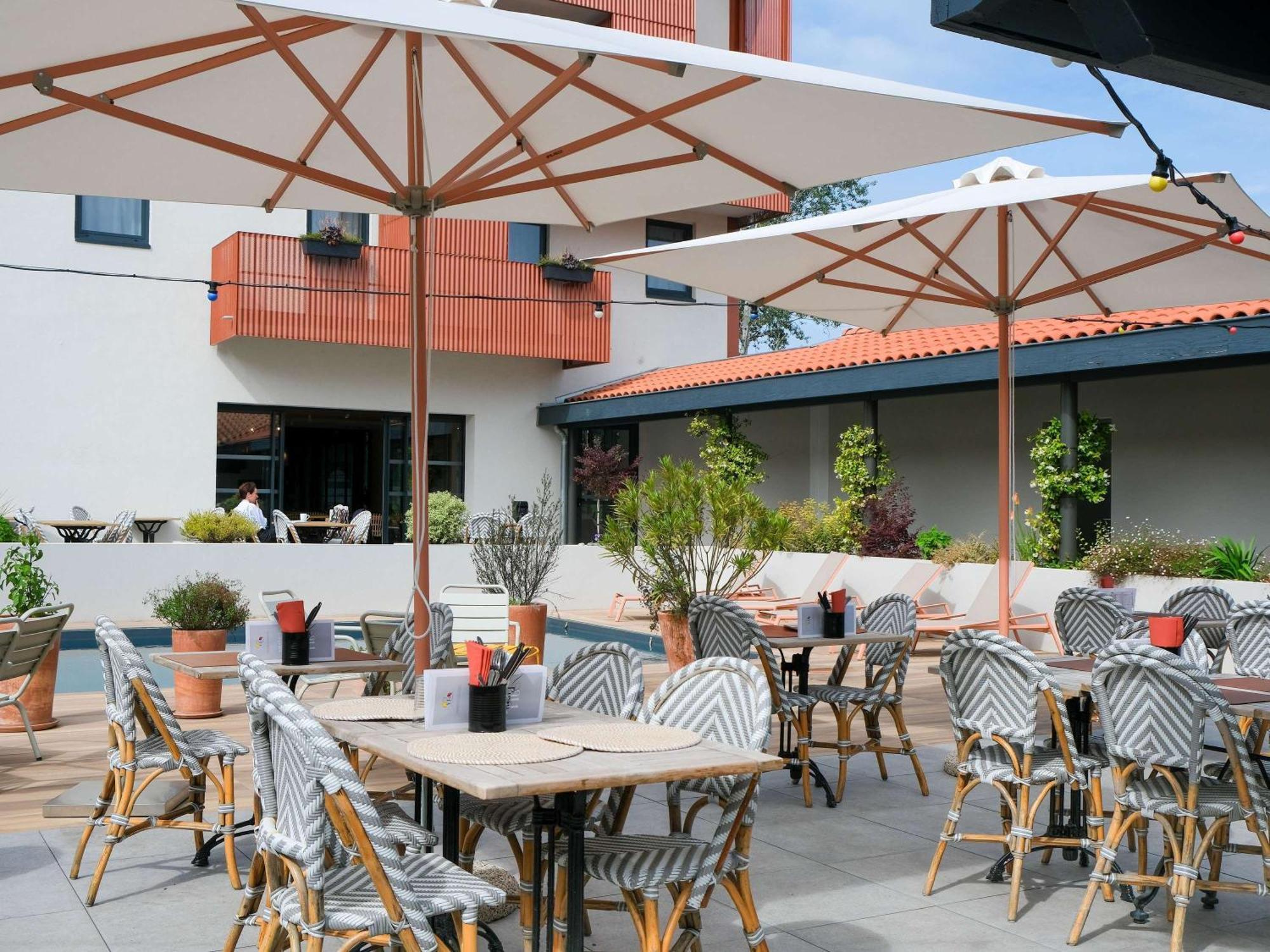 ibis Montauban Hotel Bagian luar foto
