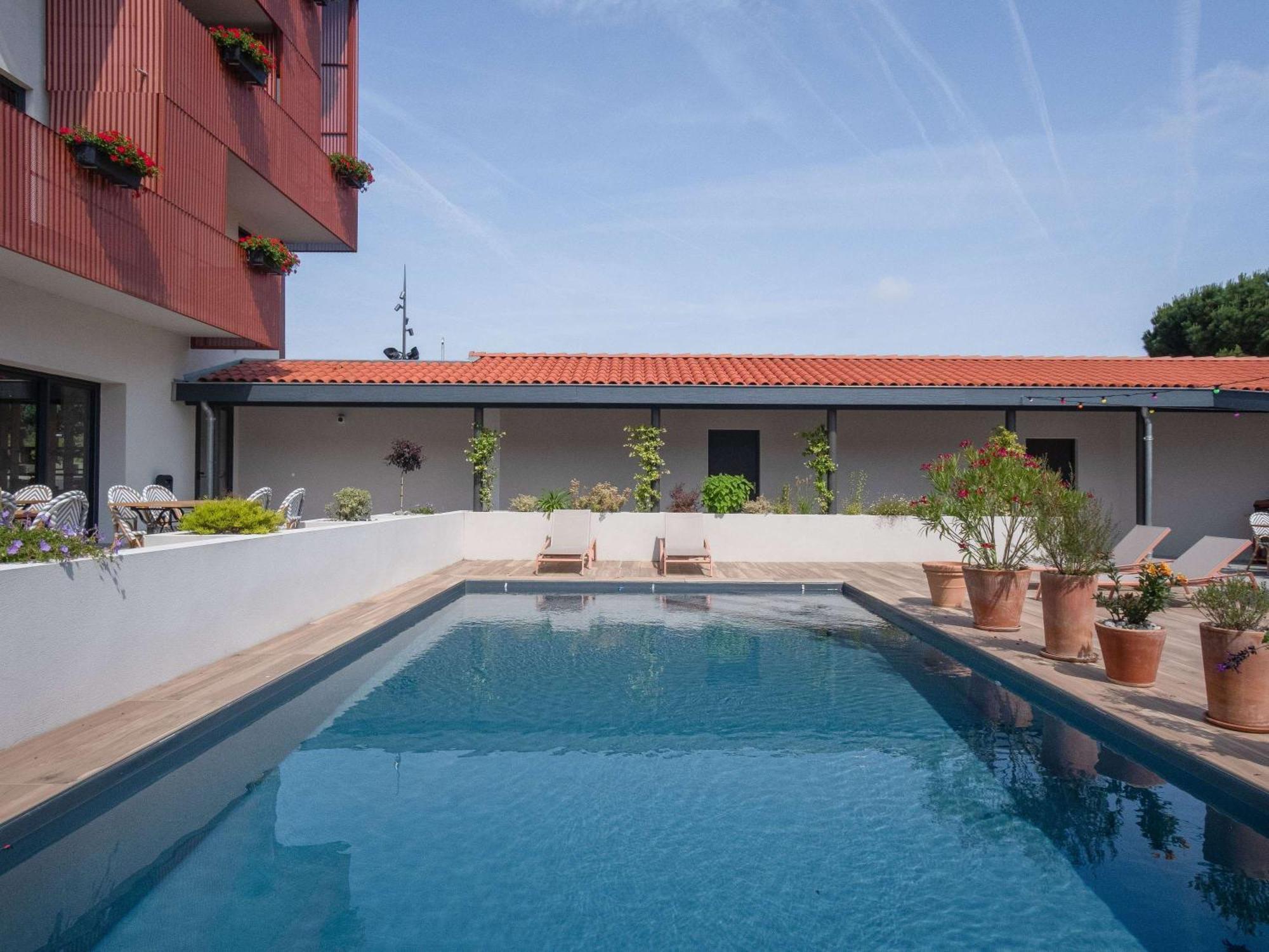 ibis Montauban Hotel Bagian luar foto